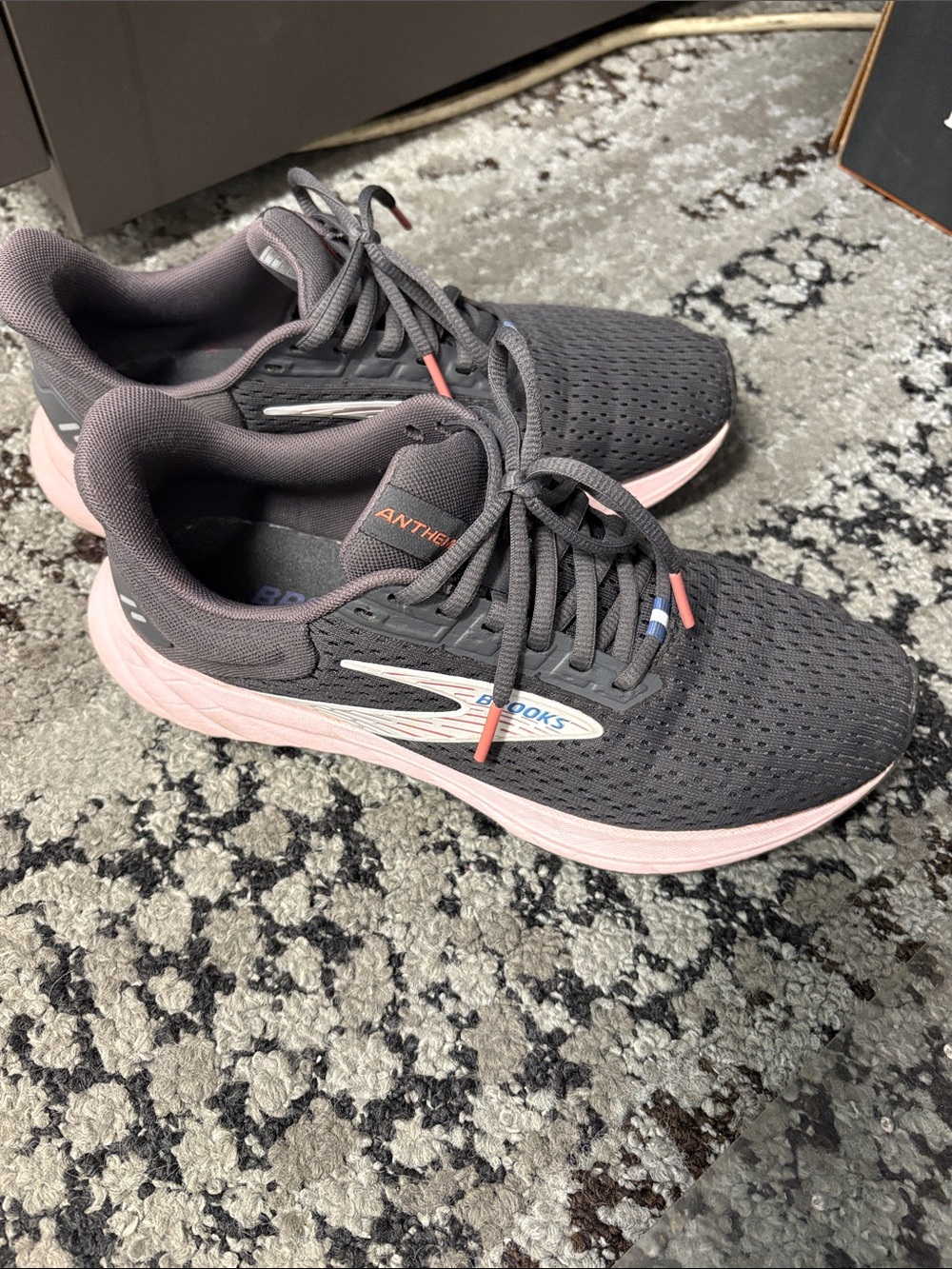 Brooks Women's ANTHEM 6 Athletic Shoes - Gray Upper with Pink Midsole
